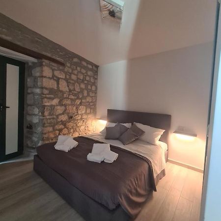 Il Campanile Hotel Santa Maria del Molise ภายนอก รูปภาพ